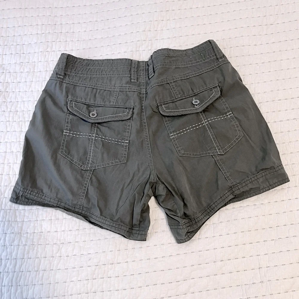 Kuhl Hiking Shorts - Picture 2 of 4